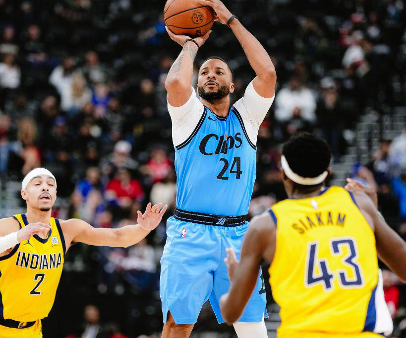 西亚卡姆绝杀时刻，独行侠点燃赛场，连续三场30+迎来胜利！的简单介绍